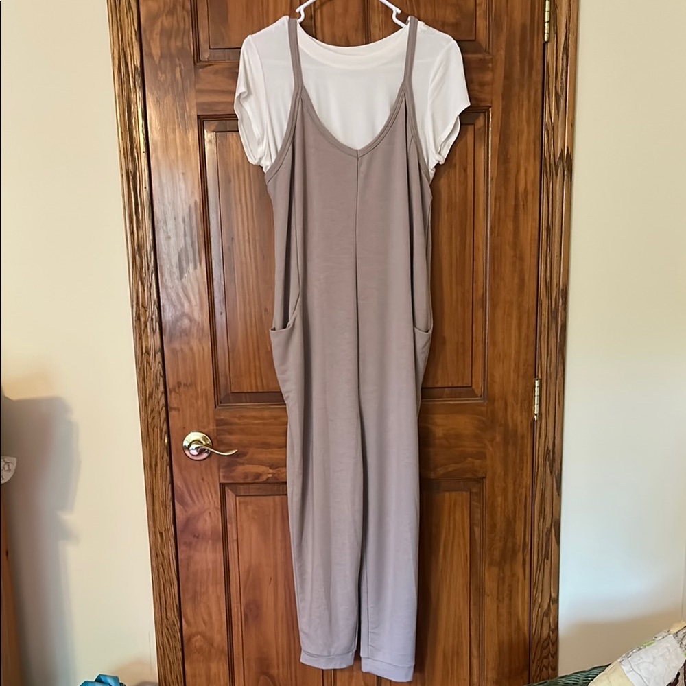 Sincerely Jules Beige Jumpsuit Size L